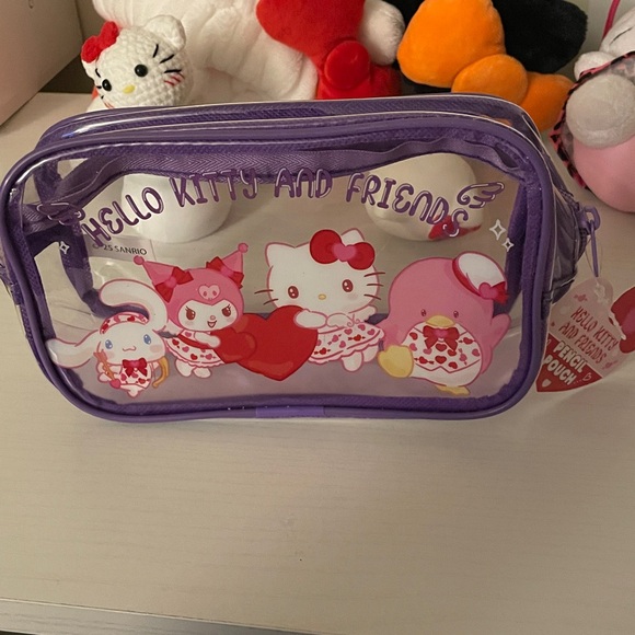 Hello Kitty bundle - Picture 3 of 10